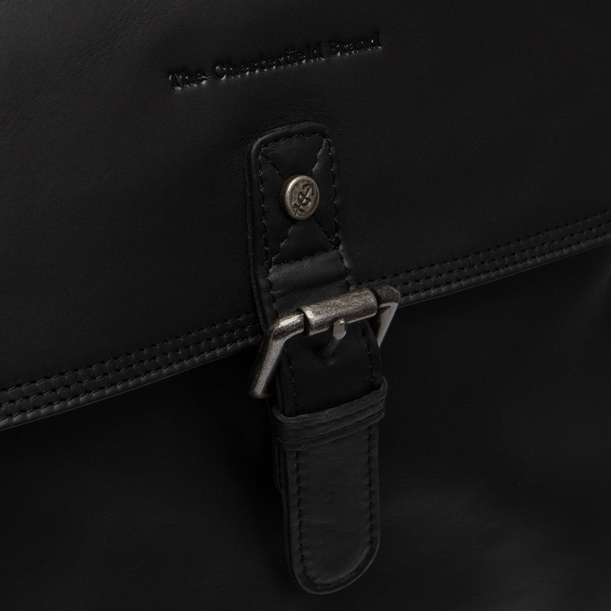 Вигляд підкладки Showing Dedicated Padded Laptop Sleeve & Multi-Compartment Organization