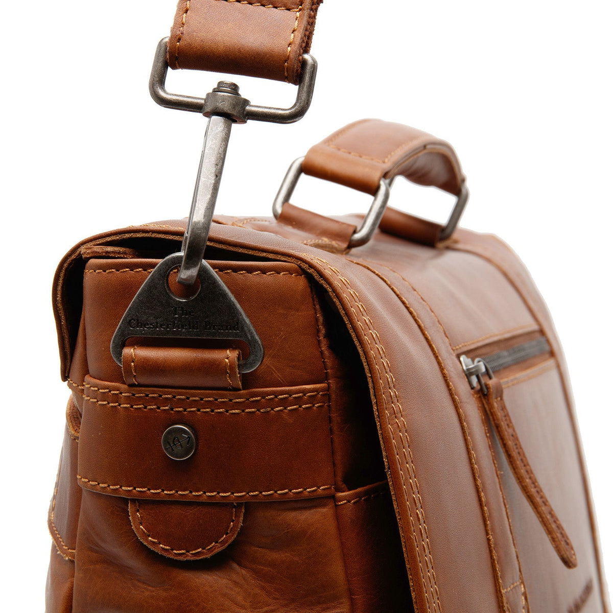 Вигляд підкладки Showing Dedicated Padded Laptop Sleeve & Multi-Compartment Organization