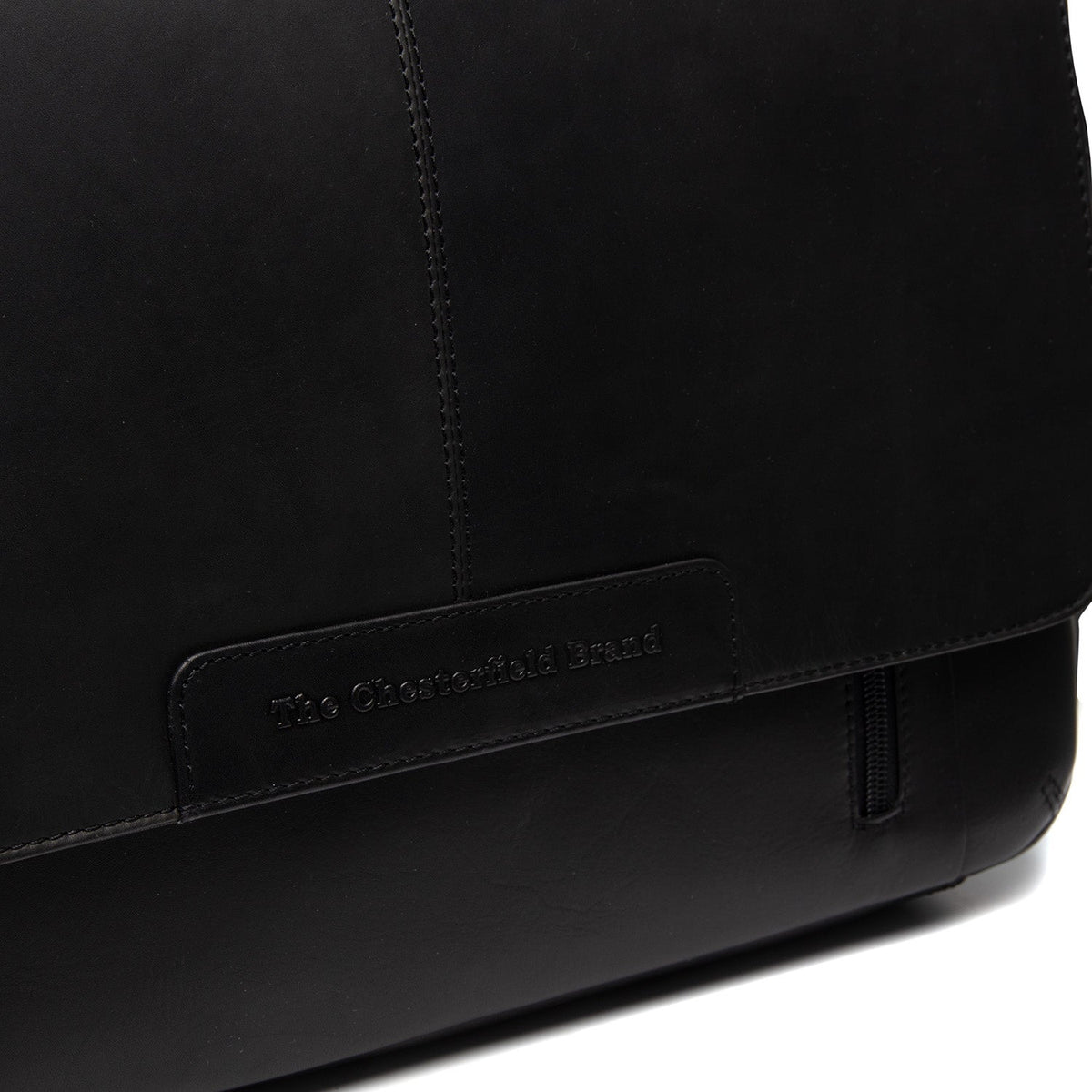
Вигляд підкладки Showing Dedicated Padded Laptop Sleeve & Multi-Compartment Organization