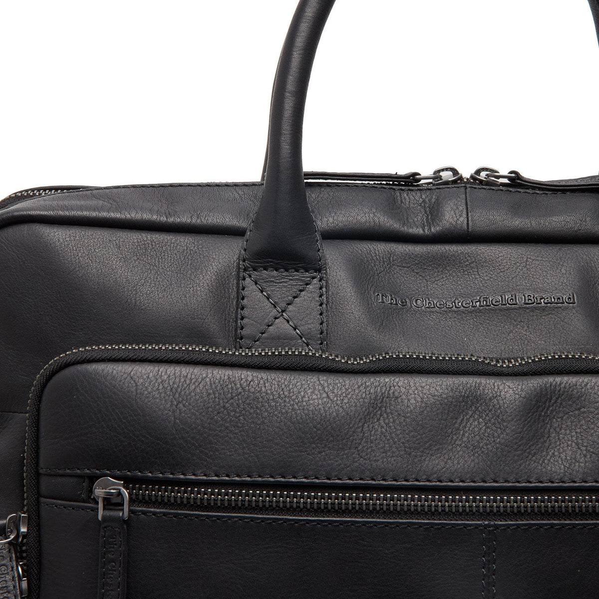 
Вигляд підкладки Showing Dedicated Padded Laptop Sleeve & Multi-Compartment Organization