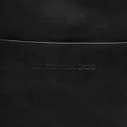 
Крупний план деталей of Classic Collar & Heavy-Duty Zipper Hardware on Alesund Натуральна шкіра вищого гатунку Phone Bag
