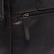 
Вигляд підкладки Showing Dedicated Padded Laptop Sleeve & Multi-Compartment Organization