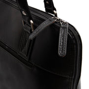 
Вигляд підкладки Showing Dedicated Padded Laptop Sleeve & Multi-Compartment Organization