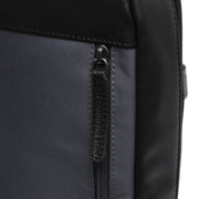 
Classic 100% Full-Grain leather Bag - Вигляд ззаду з посиленими шкіряними ременями та прострочкою