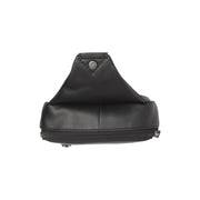 
Leather Sling Bag Salla - Бічний профіль із глибиною складок та місткістю