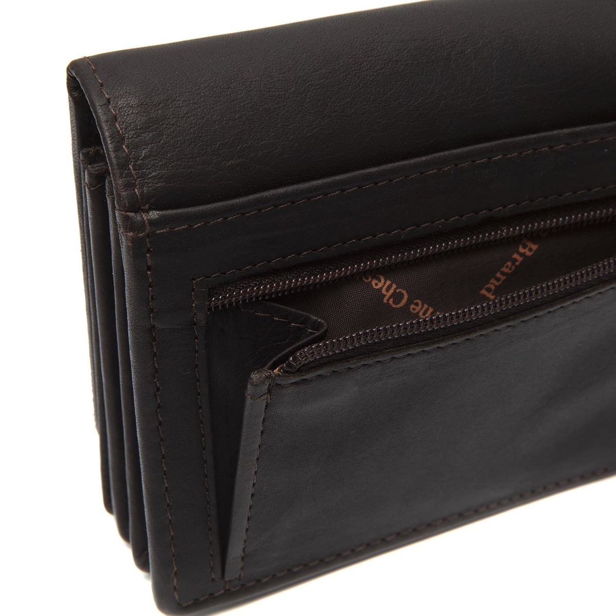 
Solid Antique Brass Hardware & Heavy-Duty Dual Zipper Detail on Salzburg Шкіряний гаманець