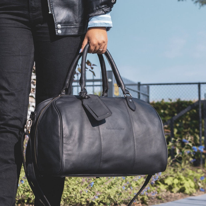 Liam Full-Grain Leather Weekender Bag жіноча