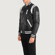 
Black & White Sheepskin Leather Varsity Jacket - Вигляд ззаду з ідеальною посадкою по плечах та рівним подолом