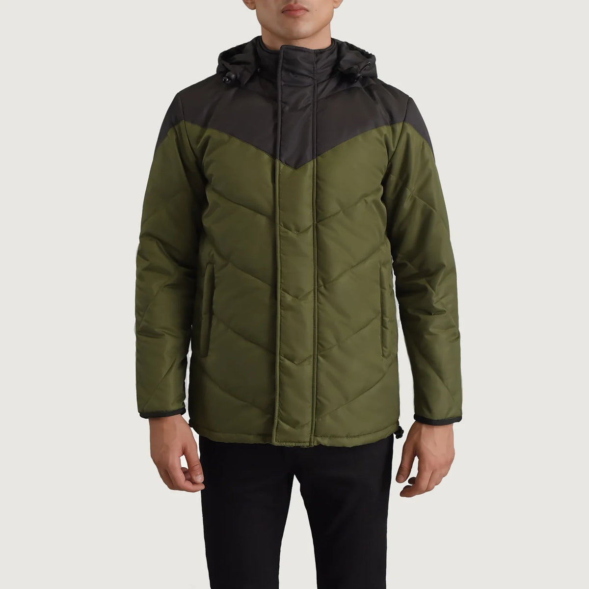 
Крупний план деталей of Classic Collar & Zipper With Velcro Placket Hardware on Luka Чорний & Оливковий Hooded Puffer Шкіряна куртка для Чоловіків