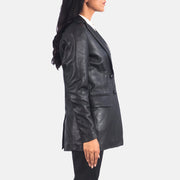 
Як виглядає на людині:  Marilyn Tan Brown Leather Blazer на моделі — природне спадання при денному світлі