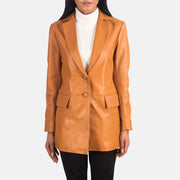 
Marilyn Tan Brown Leather Blazer in Tan Brown Sheepskin Leather - Вигляд спереду та приталений силует | Купити в офіційному онлайн-магазині
