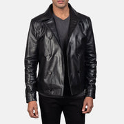 
Крупний план деталей of Notch & Buttons Hardware on Mod Чорний Leather Peacoat для Чоловіків
