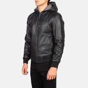 
Black Sheepskin Leather Hooded Jacket - Вигляд ззаду з ідеальною посадкою по плечах та рівним подолом