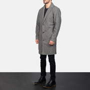 
Grey Synthetic Wool Trench Coat - Вигляд ззаду з ідеальною посадкою по плечах та рівним подолом