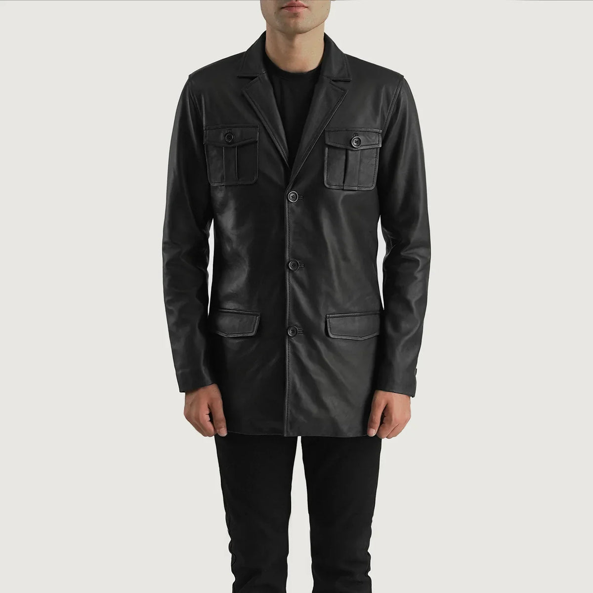 
Крупний план деталей of Band & Button Hardware on Ray Cutler Black Leather Blazer