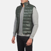 
Green Sheepskin leather Vest - Вигляд ззаду з ідеальною посадкою по плечах та рівним подолом