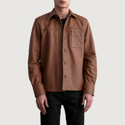
Scout Matte Коричневий Leather Shirt для Чоловіків in Matte Brown Cowhide Leather - Вигляд спереду та приталений силует | Купити в офіційному онлайн-магазині