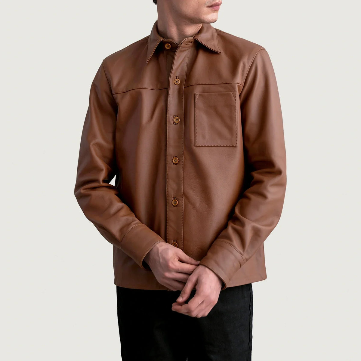 
Scout Matte Коричневий Leather Shirt для Чоловіків - Вигляд збоку з ергономічним кроєм рукава