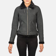 
Крупний план деталей of Buckled Collar & Zipper Hardware on Sherilyn B-3 Distressed Black Leather Bomber Jacket