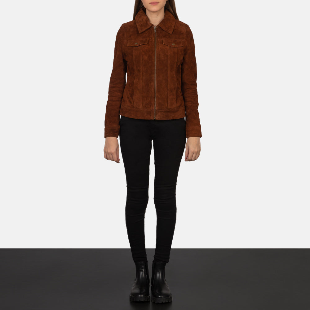 
Крупний план сорочкового коміра та металевої блискавки на Suzy Brown Suede Trucker Jacket