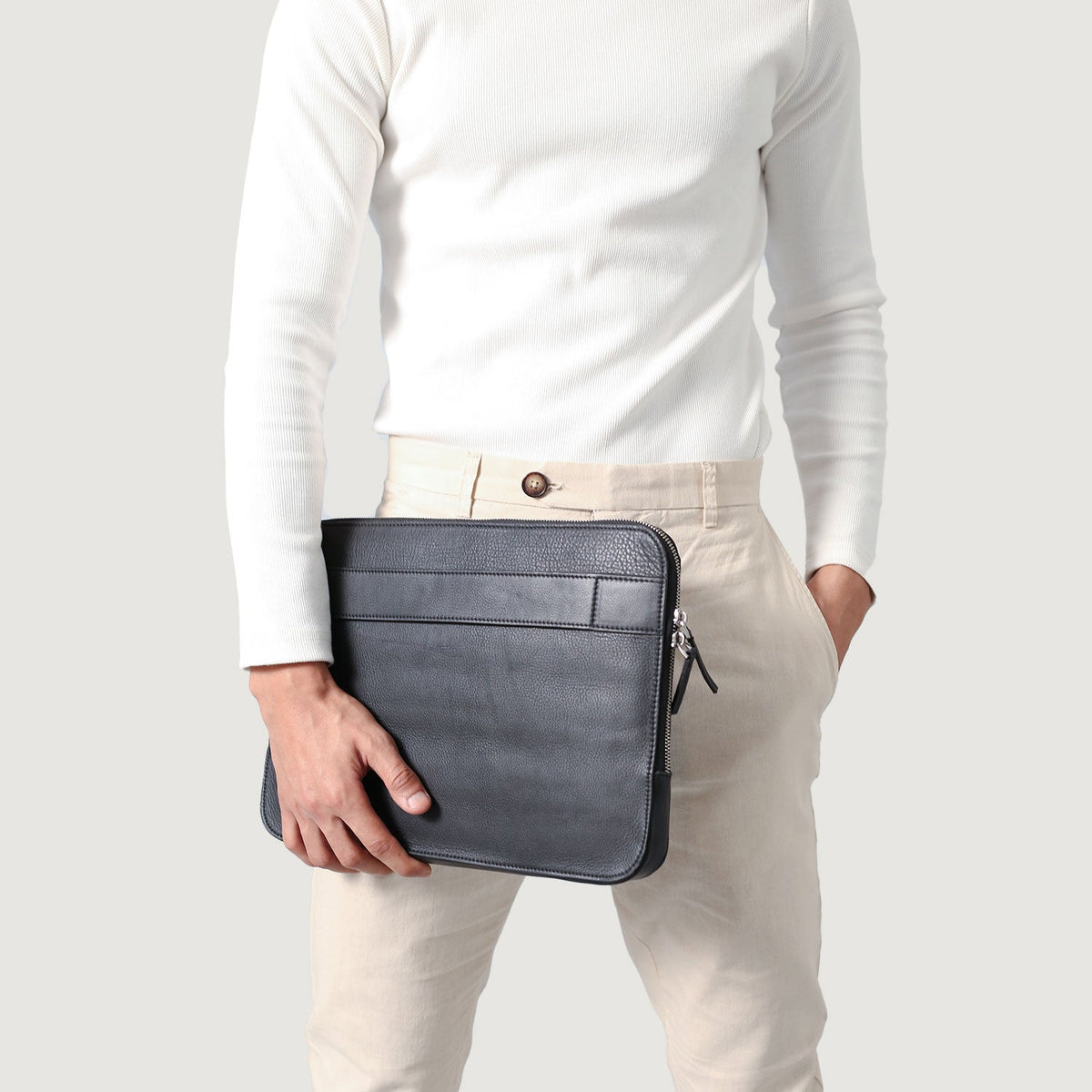 
The Baxter Leather Laptop Sleeve для Жінок для Жінок – alternate product view 5