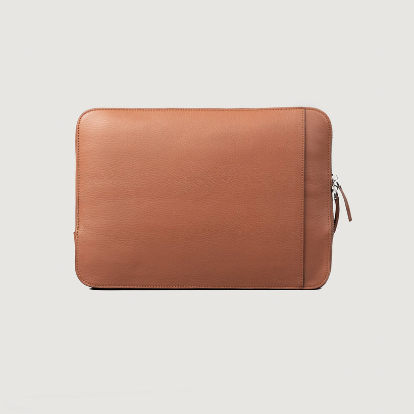The Baxter Leather Laptop Sleeve для Жінок