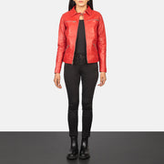 
Tomachi Red Leather Jacket - Вигляд збоку з ергономічним кроєм рукава