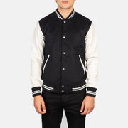 
Крупний план деталей of Varsity & Snap Buttons Hardware on Vaxton Чорний & White Hybrid Varsity Шкіряна куртка для Чоловіків