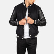 
Vaxton Чорний Striped Hybrid Varsity Шкіряна куртка для Чоловіків in Black Sheepskin Leather - Вигляд спереду та приталений силует | Купити в офіційному онлайн-магазині