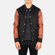 
Vaxton Brown Hybrid Varsity Jacket in Black & Brown Sheepskin Leather - Вигляд спереду та приталений силует | Купити в офіційному онлайн-магазині