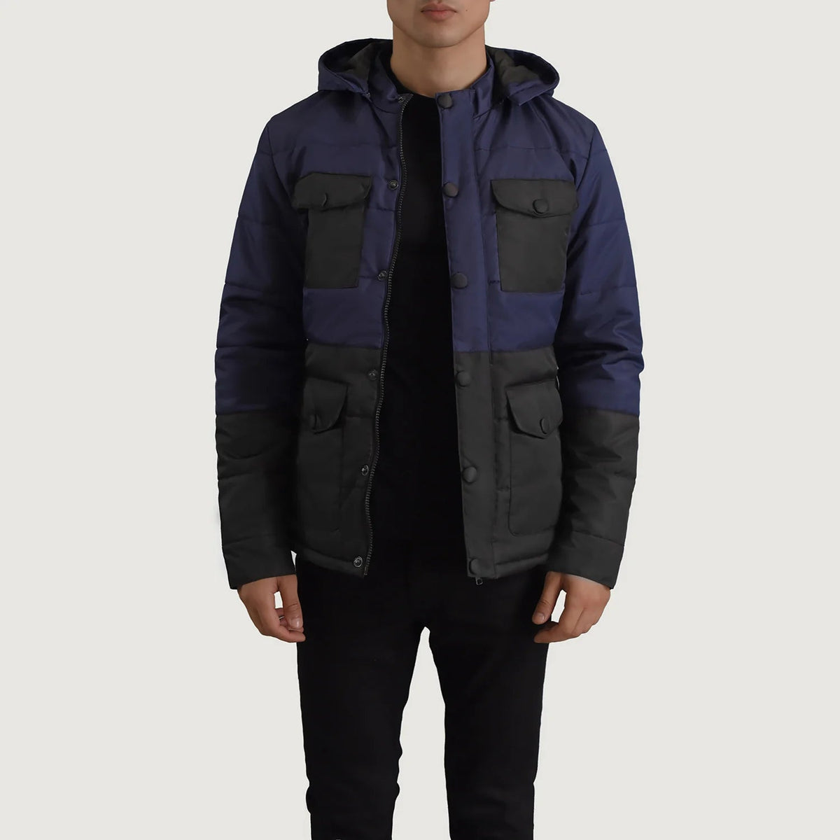 
Wayne Чорний & Синій Hooded Puffer Шкіряна куртка для Чоловіків in Black + Blue Full-Grain Leather - Вигляд спереду та приталений силует | Купити в офіційному онлайн-магазині